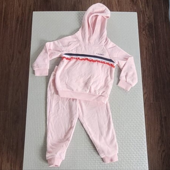 Tommy Hilfiger Girls Light Pink Cotton Blend Hoodie Sweater & Pants Set Size 3 - Picture 1 of 13